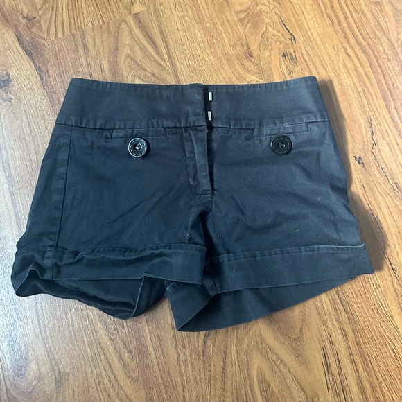 Le chateau black shorts - Picture 1 of 3